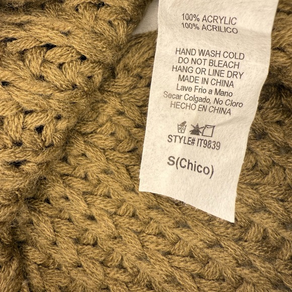 Distressed V-Neck Sweater - Picture 5 of 7